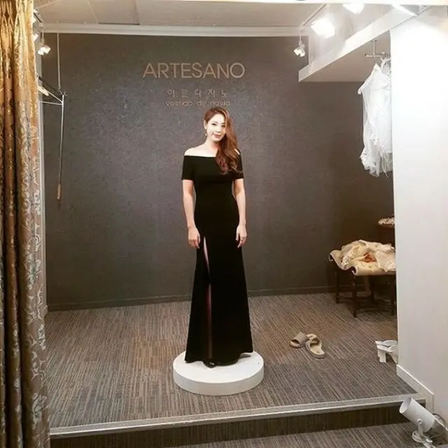 韓国のプロボウラー兼タレントのシン・スジがマネキンのようなスタイルをアピールした。（提供:news1）