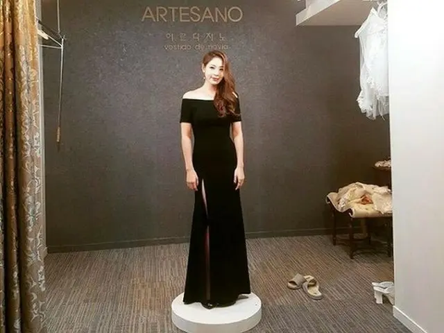 韓国のプロボウラー兼タレントのシン・スジがマネキンのようなスタイルをアピールした。(提供:news1)