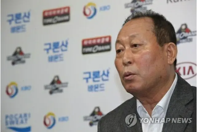 韓国代表の金寅植（キム・インシク）監督＝（聯合ニュース）