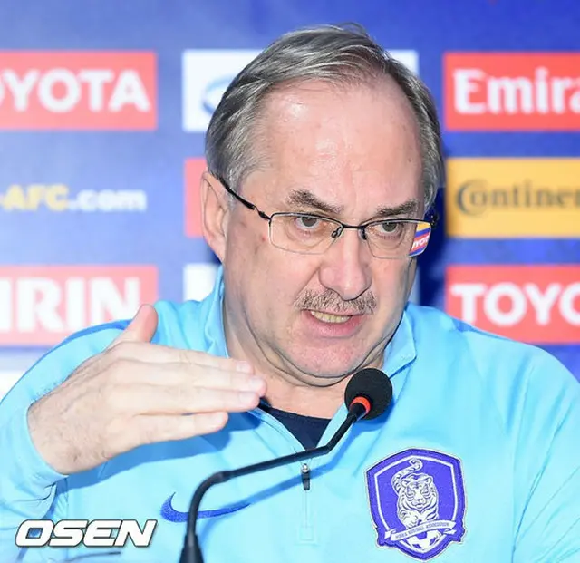 ＜サッカー＞シュティーリケ監督「2位奪還が目標、ウズベキスタン戦多くのことがかかった試合」（提供:OSEN）