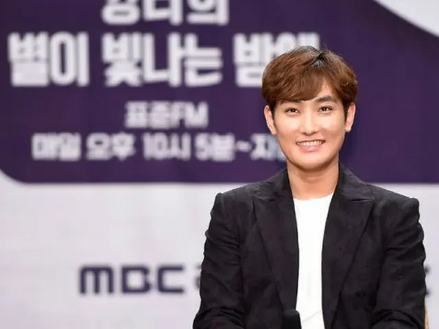 元「H.O.T.」KANGTA（37）がムン・ヒジュン（38）の結婚をお祝いした。（提供:OSEN）
