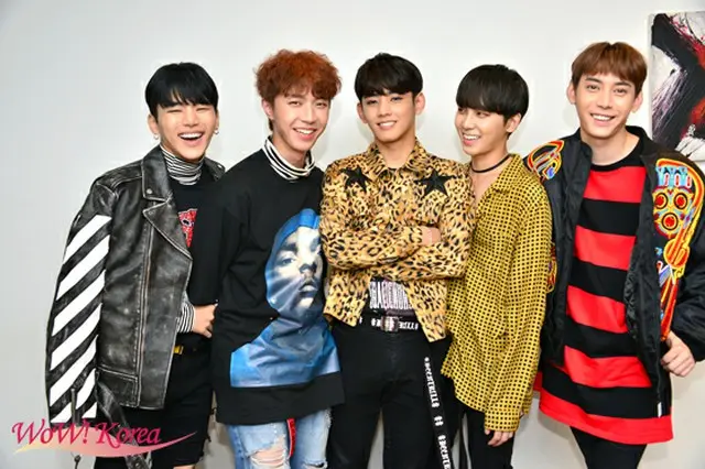 「MYNAME」左からインス、ジュンQ、セヨン、チェジン、コヌ