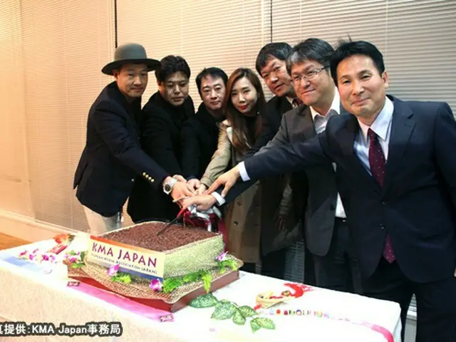 韓流をリードするマスメディアとSM、JYP、BigHitをはじめ韓国の大手事務所などの約100名の代表といった錚々たる顔ぶれが集まる中、「2017年韓流再跳躍の東京宣言」をスローガンに新しい韓流の歴史をスタートさせた。