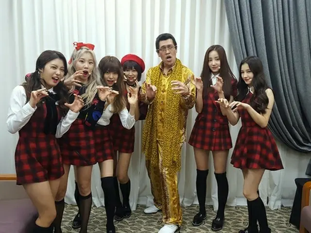 ガールズグループ「MOMOLAND」、ピコ太郎との記念映像を公開 「PPAPを伝授」（提供:news1）
