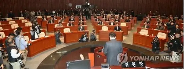 セヌリ党の議員総会の模様＝（聯合ニュース）