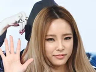 女性歌手Heize、新曲「あの星」盗作騒動を一蹴