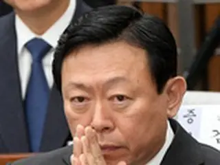 ロッテグループ会長、「70億ウォンは賄賂ではない」＝国政介入事件めぐる聴聞会