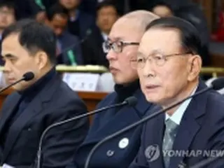 朴大統領の元秘書室長　一連の疑惑「知らない」