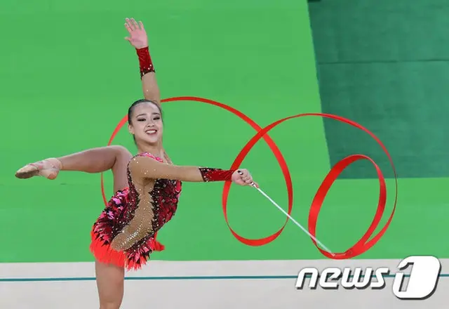 “新体操の妖精”ソン・ヨンジェ、「2016年を輝かせたスポーツ選手」1位に＝韓国