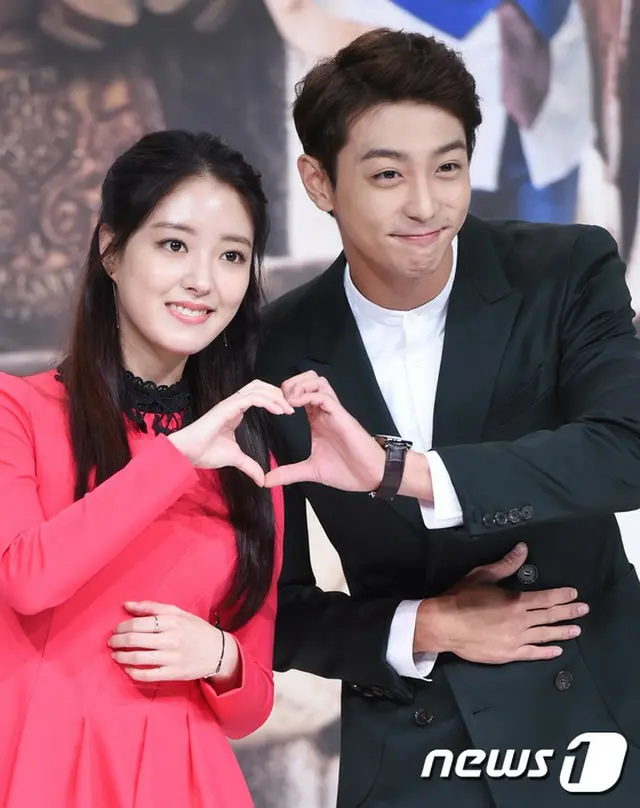 ”Ah-Chooカップル”俳優ヒョヌ－イ・セヨン、「KBS芸能大賞」授章者として出席