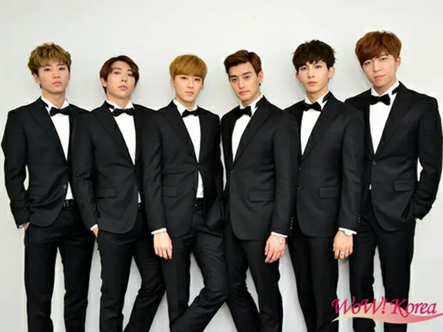 「U-KISS」左からジュン、フン、ケビン、イライ、キソプ、スヒョン