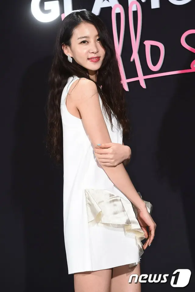 女優キム・ジョンミン、年末迎えファンにメッセージ 「一途に愛することは、容易ではない…」