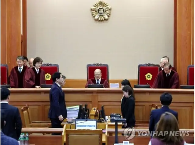 弾劾審判の弁論が開かれた憲法裁判所の法廷＝５日、ソウル（聯合ニュース）
