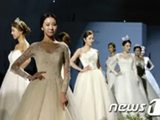 結婚したら”50万ウォン税額控除”、租特法改正案を国会提出へ＝韓国