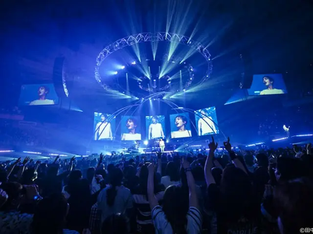 「CNBLUE」