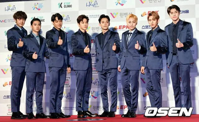 韓国アイドルグループ「EXO」が、ソウル歌謡大賞で4年連続の大賞を受賞。ことしも本賞、ファンダムスクール賞そして大賞と3冠を獲得した。（提供:OSEN）