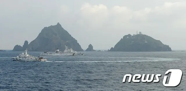 韓国・慶尚北道の金寛容（キム・グァンヨン）知事が25日、旧正月連休を控え、竹島（韓国名:独島）を訪問した。（提供:news1）