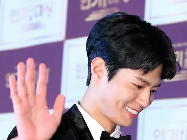 韓国俳優パク・ボゴム（23）が2016年下半期の話題性1位の座を獲得した。
