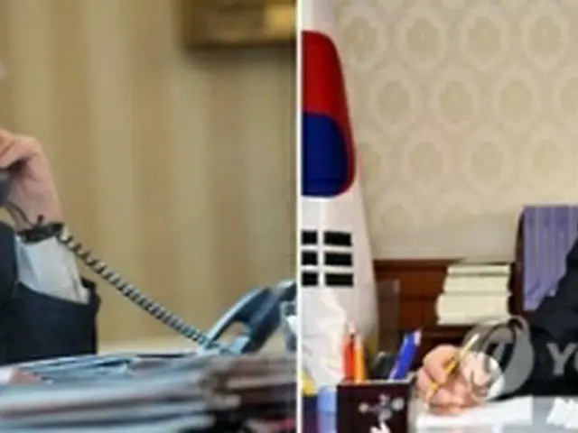 黄氏（右）とトランプ氏＝（聯合ニュース）