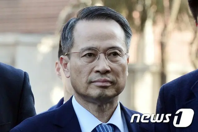 韓国高官、「外交・安保文書に崔順実被告の介入…とんでもない話」（提供:news1）