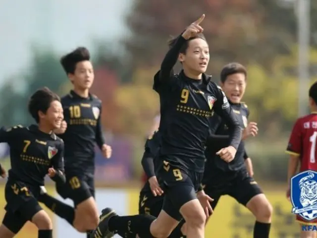 ソウル大東（テドン）小学校のチョン・ユサン君が第29回車範根（チャ・ボムグン）サッカー賞の大賞を受賞した。（提供:news1）