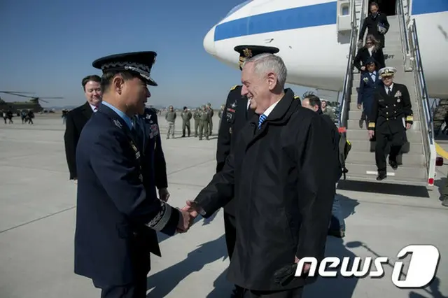 米マティス国防長官、日本・国会日程のため先に韓国へ…本当は”先に日本へ行きたかった”？