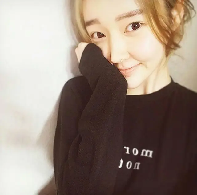「T-ARA」の元メンバー、ファヨン（23）の涙で、5年前の事件が再び話題となる中、ファヨンの双子の姉ヒョヨン（23）から脅迫メッセージを受けていた元メンバー、アルム（22）が声を出した。（提供:OSEN）
