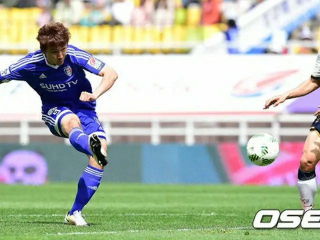 韓国プロサッカー・Kリーグ水原三星のFWで元韓国代表のチョ・ドンゴン（30、趙東建）が日本J1のサガン鳥栖に移籍した。