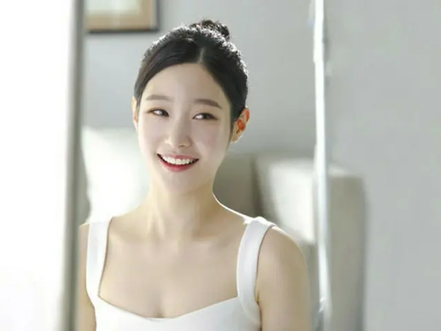 韓国ガールズグループ「DIA」チョン・チェヨンが生涯初の単独で化粧品広告モデルとなった。(提供:OSEN）