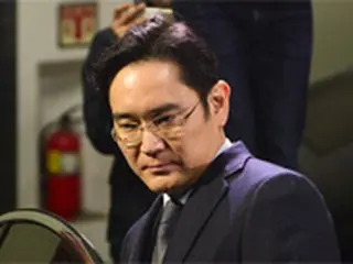 サムスン副会長、15時間の特検調査…賄賂容疑で＝韓国