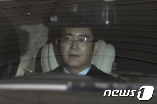 特検、サムスン副会長の逮捕状再請求は早ければきょう決定…「期限延長は必ず必要」（提供:news1）
