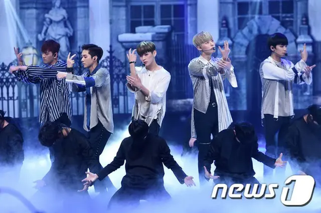 韓国アイドルグループ「NU’EST」が、韓国国内の様々な事務所から集まった101人の男性練習生らが参加する招待型プロジェクト番組であるMnet「プロデュース101 シーズン2」に出演すると明らかにした。（提供:news1）