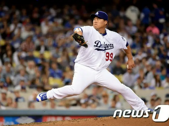 ＜MLB＞ブルペンピッチングを終えたリュ・ヒョンジン「太ももの痛みはない」（提供:news1）
