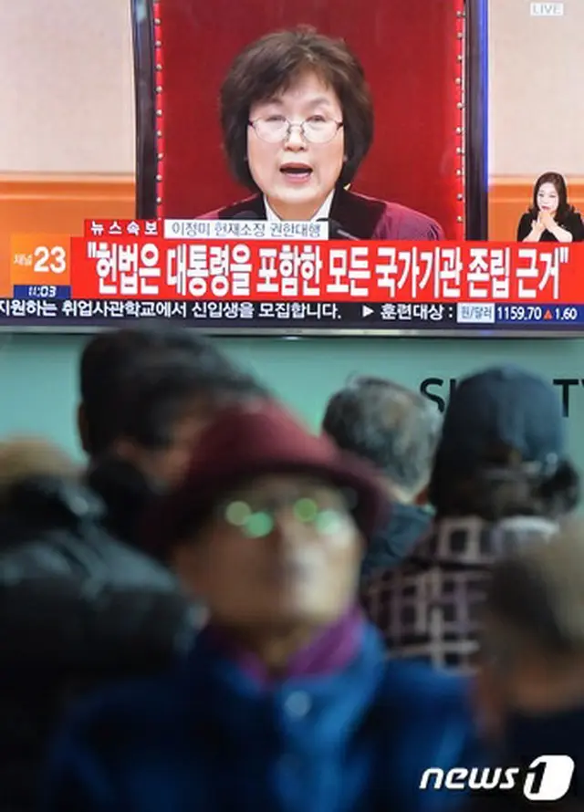 朴大統領、罷免を決定…韓国憲法裁判所「重大な法違反」