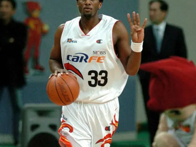 KBL（韓国バスケットボールリーグ）最優秀外国人選手賞の受賞経験を持つクリス・ウィリアムズが心臓異常で死去した。