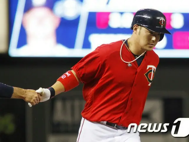 ＜MLB＞ツインズ監督「パク・ビョンホ、良いスイングを見せてくれている」（提供:news1）