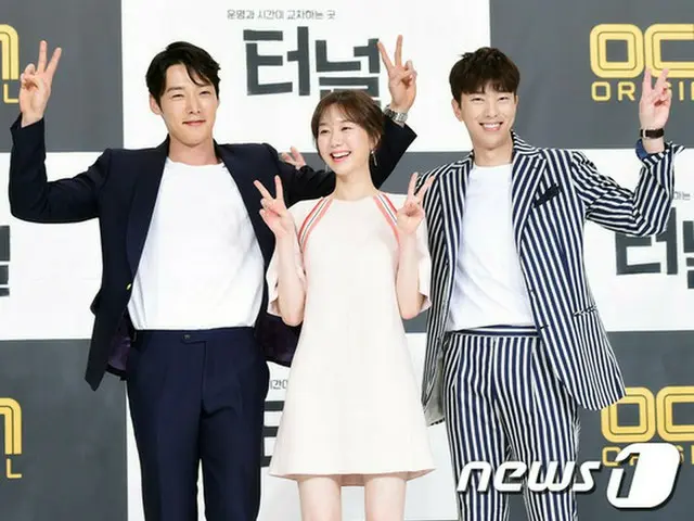 tvN新ドラマ「トンネル」出演のユン・ヒョンミン、チェ・ジンヒョクとのブロマンスVSイ・ユヨンとのメロ