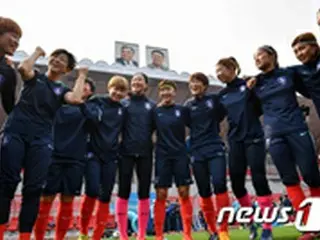 ＜女子サッカー＞“決戦地”平壌に到着した韓国代表、明るい雰囲気で初トレーニング