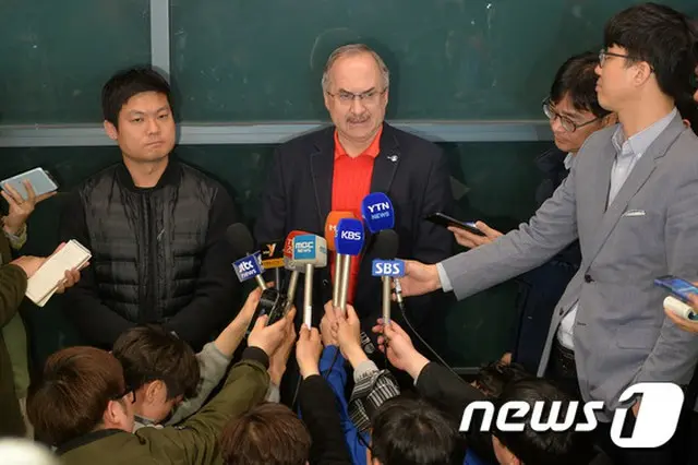 サッカー韓国代表シュティーリケ監督 「チームの雰囲気作りが優先」