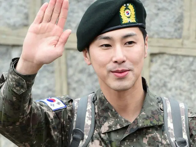「東方神起」ユンホ、本日（20日）除隊＝多くファンが出迎え（提供:news1）