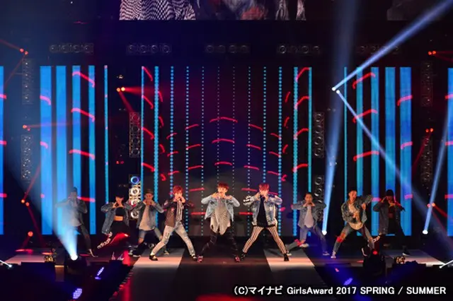 「EXO-CBX」