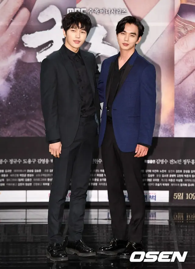 韓国ドラマ「君主－仮面の主人」のノ・ドチョルプロデューサーが俳優エル（25、キム・ミョンス）のキャスティング秘話を明かした。左がエル（INFINITE）。