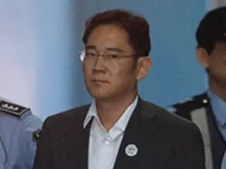 サムスン電子副会長の裁判、重要証人が出席せず…10分で終了