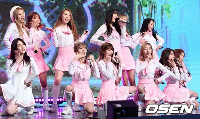 韓国ガールズグループ「宇宙少女」メンバーのヨルムが、初めてのコンサート開催のうれしさに涙を見せた。（提供:OSEN）