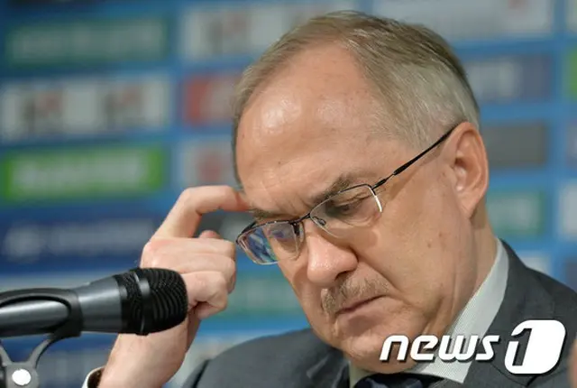 6月、カタールとのロシアW杯アジア最終予選第8戦を控える男子サッカー韓国代表が、去る3月と比較し11人が入れ替わるなどの変化を遂げた。