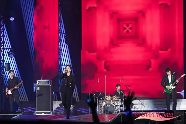 「CNBLUE」