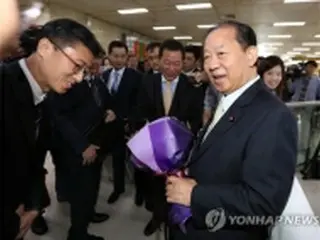 二階・自民幹事長が来韓　文大統領と会談へ＝「ベスト尽くしたい」