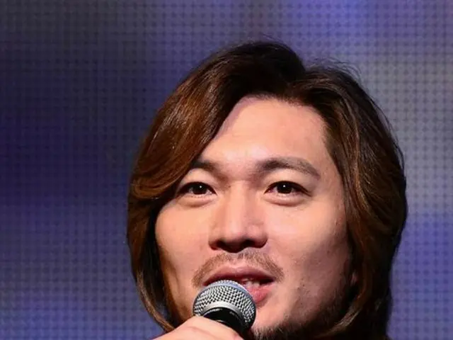 韓国歌手イム・ジェボム（53）の妻でミュージカル女優ソン・ナムヨン（享年45）が、ガン闘病の末に12日死去した。（提供:OSEN）