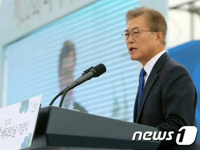 文大統領、AIIB年次総会に出席 「南北が鉄道で繋がるとき、新たなシルクロードが完成」