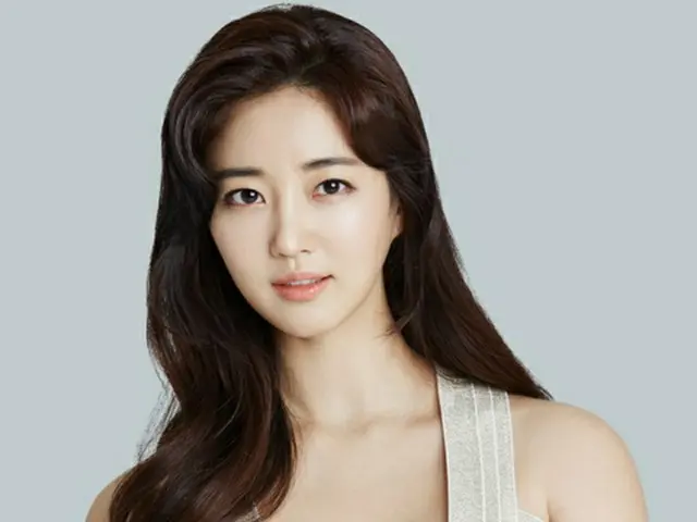 ヘルシービューティー企業「NUTRI」は韓国芸能界の童顔美女キム・サランをエバーコラーゲンの専属モデルに抜てきした。（提供:news1）